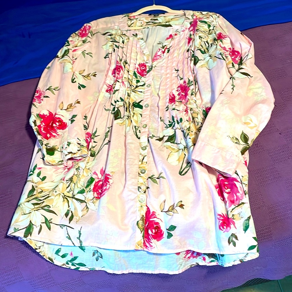 Pin tucking pink blouse floral 100% cotton 2 of them same size